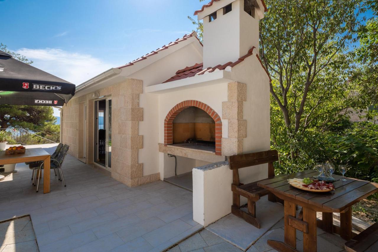 Villa Leoma With Heated Pool Marusici  Exteriör bild