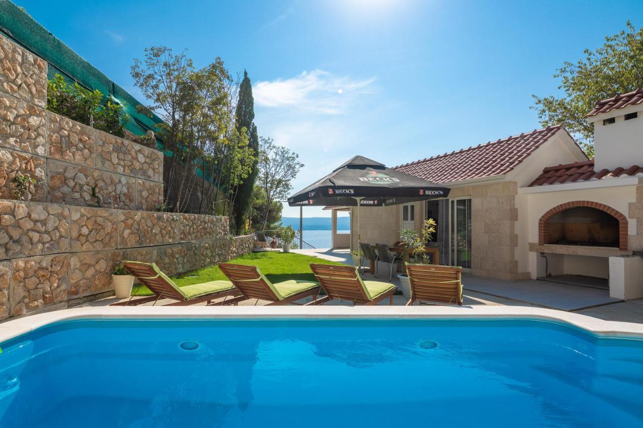 Villa Leoma With Heated Pool Marusici  Exteriör bild